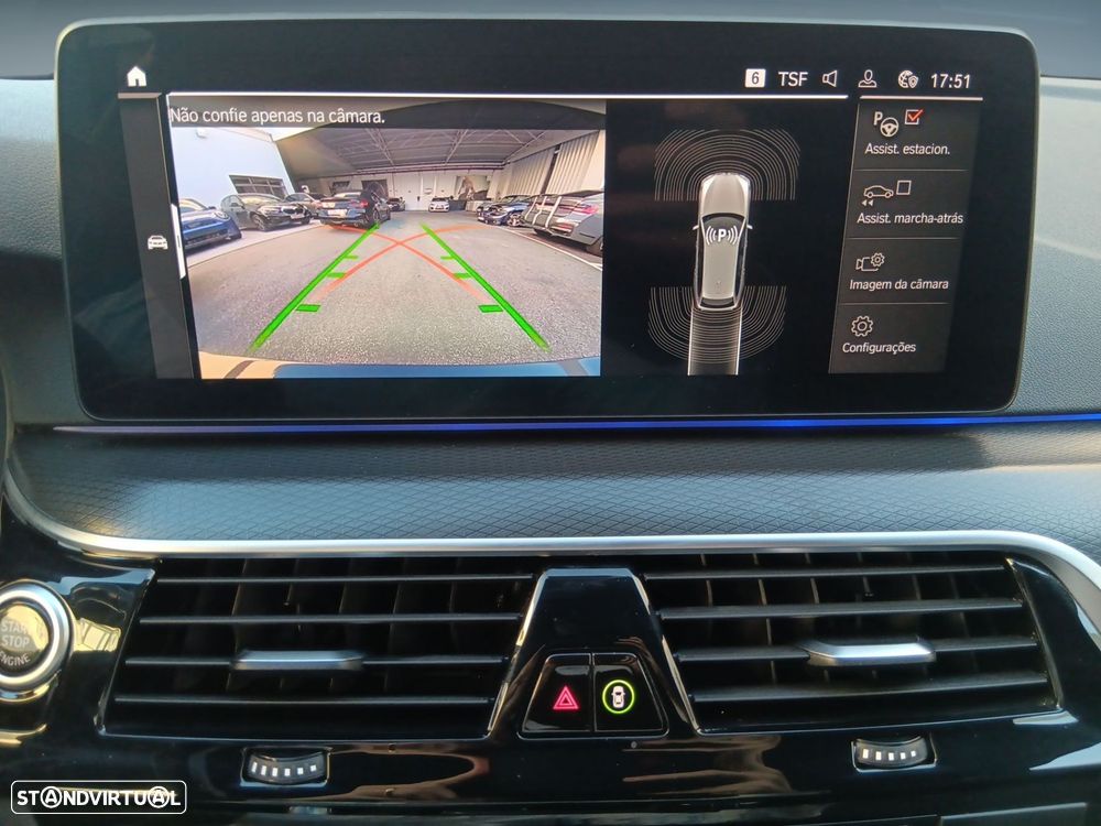 BMW 520 d Pack Desportivo M Auto - 23