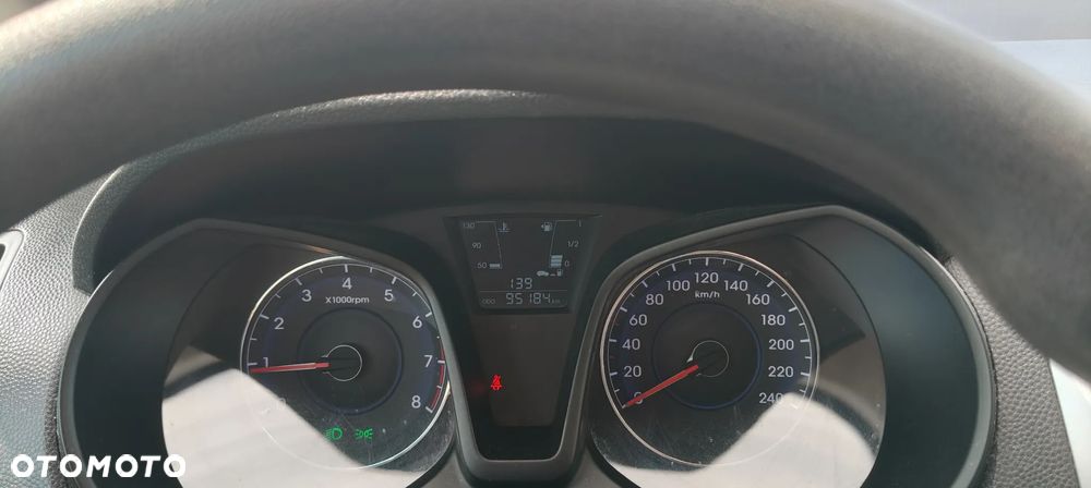 Hyundai ix20 1.4 Classic + - 8