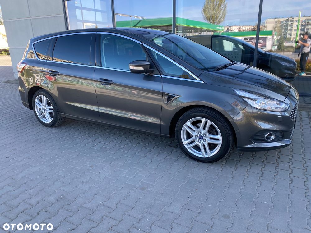 Ford S-Max 1.5 EcoBoost Titanium - 4