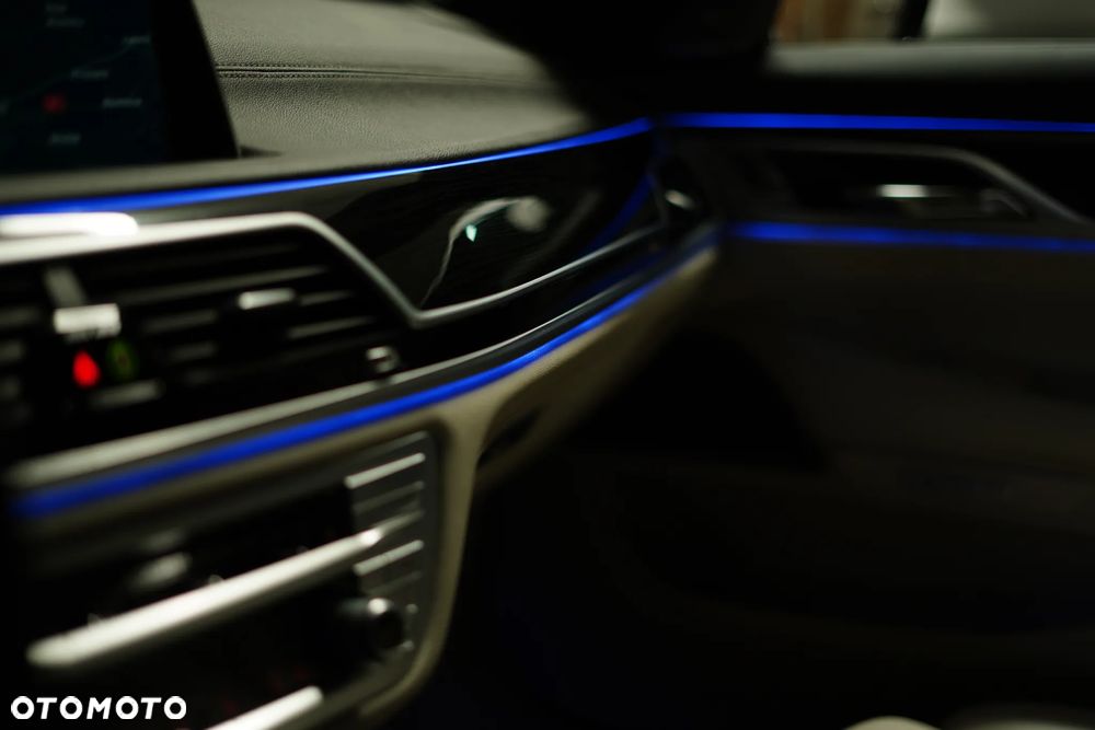 BMW Seria 7 750d xDrive - 16