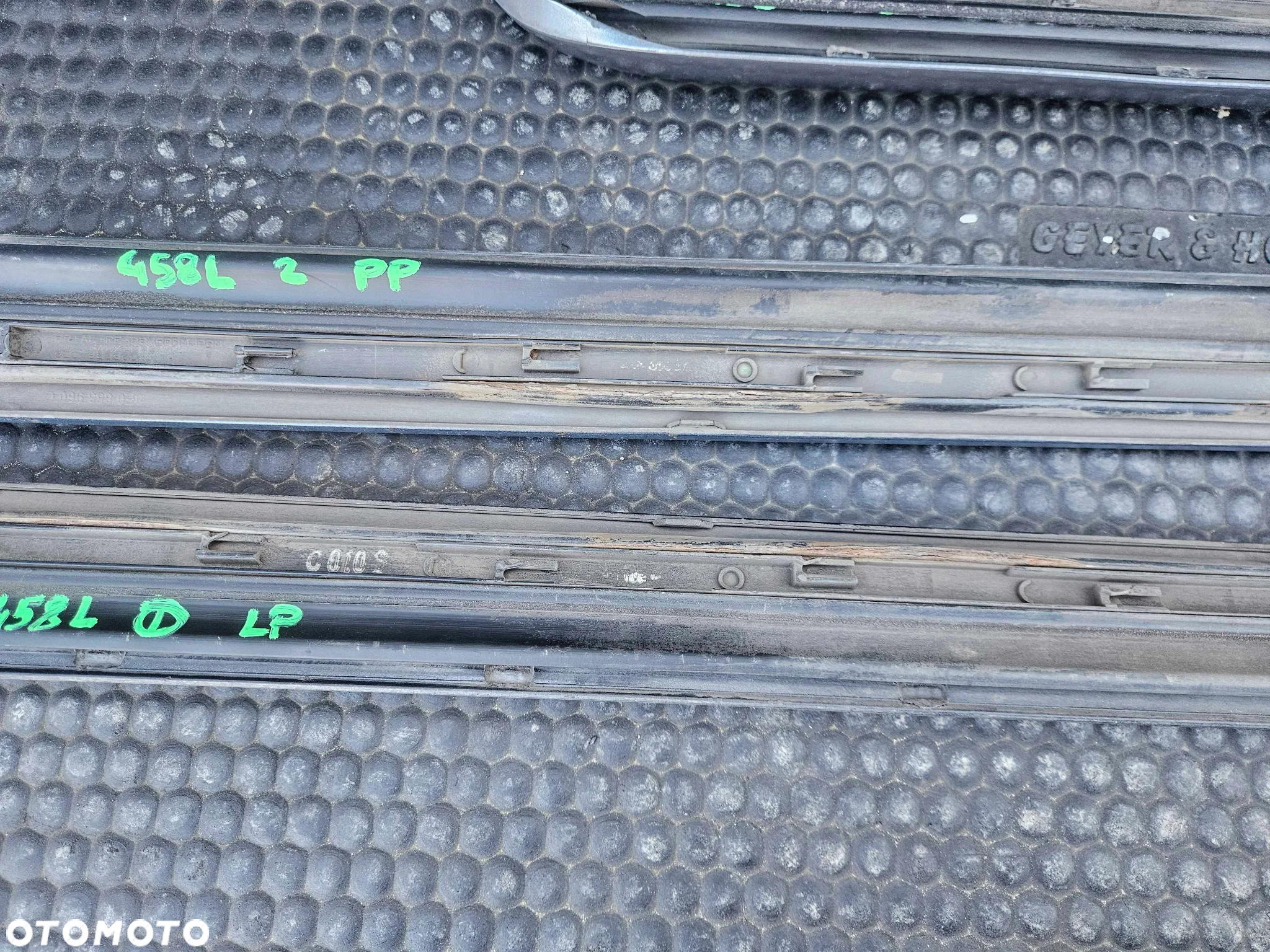 Listwa Listwy Drzwi S-Line Dolne Srebrne Komplet Audi A4 B6 B7 Oryginalne - 23