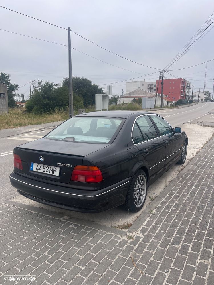 BMW 520 i - 8