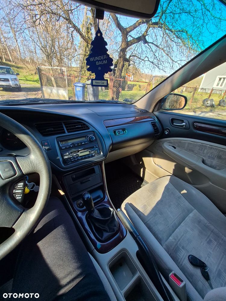 Honda Accord 1.8i LS - 2