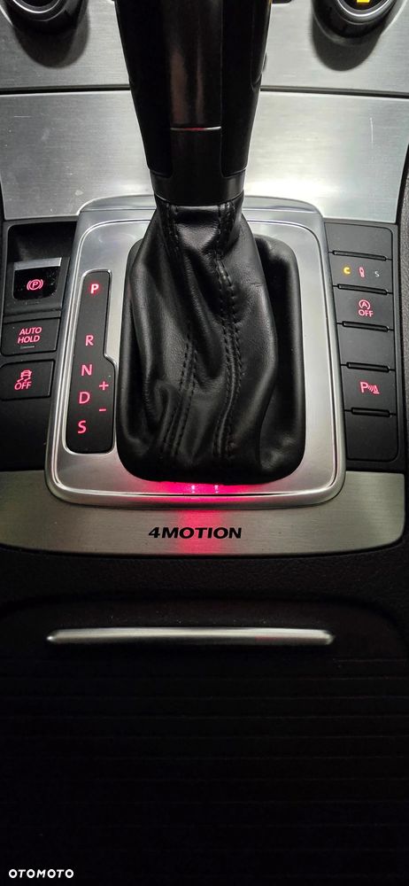 Volkswagen Passat 2.0 TDI 4Motion DSG BlueMotion Tech Exclusive - 10