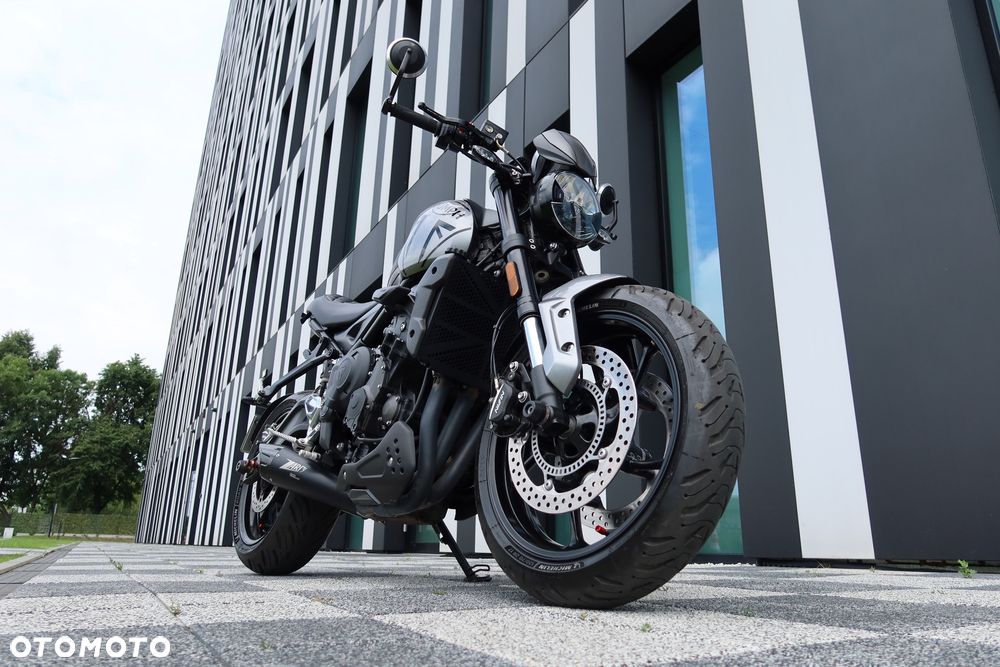 Triumph Trident - 1