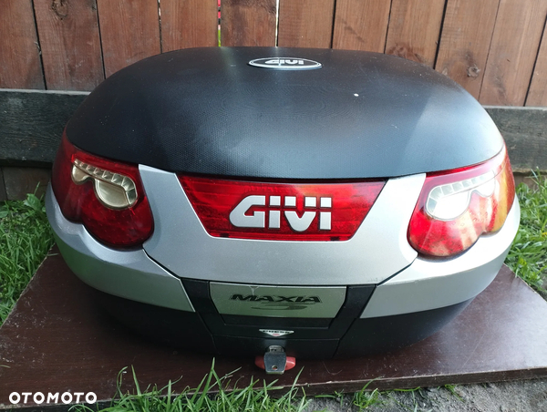 kufer centralny GIVI E55 MAXIA