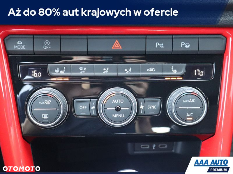 Volkswagen T-Roc - 13
