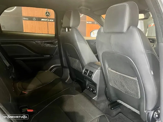 Jaguar F-Pace 20d Aut. R-Sport - 34
