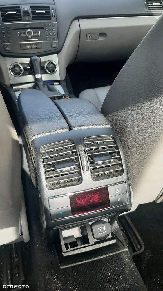 Mercedes-Benz Klasa C 350 Avantgarde - 9