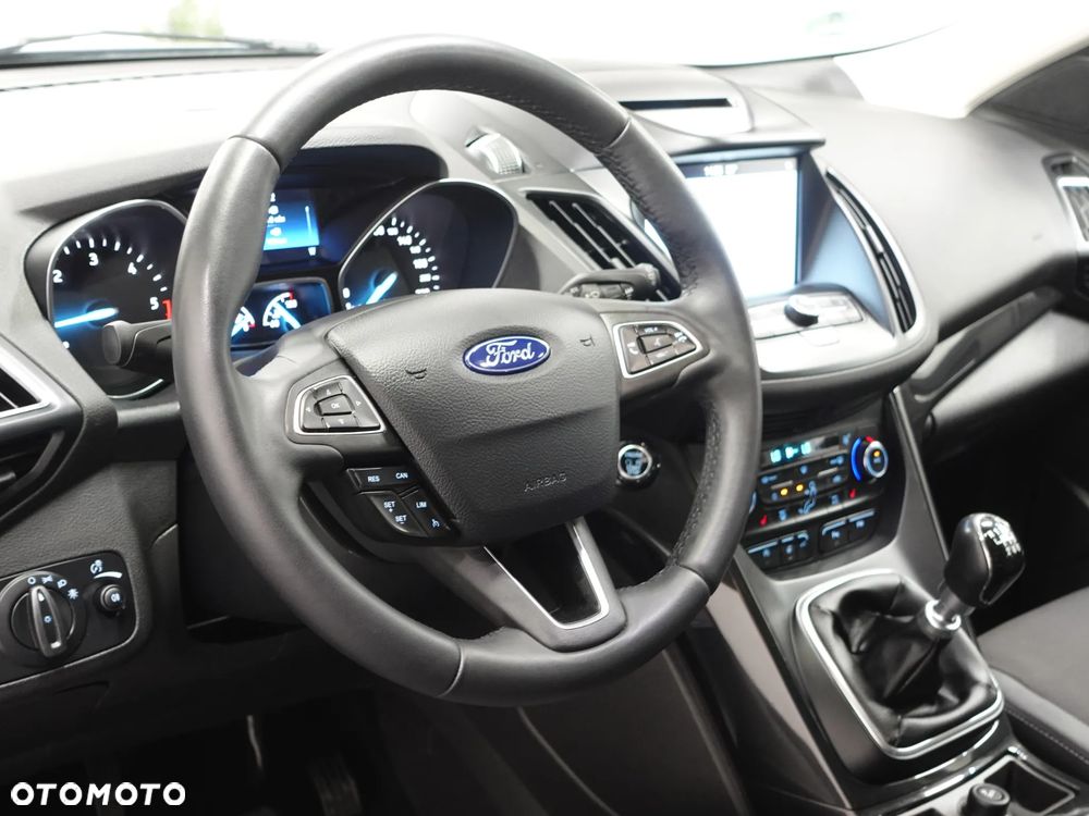 Ford Kuga - 20