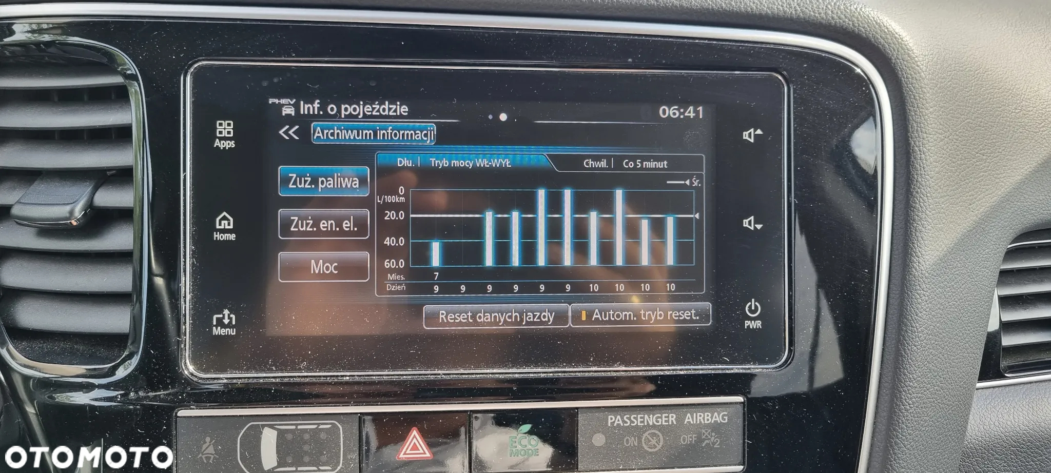 Mitsubishi Outlander 2.4 4WD Plug-In Hybrid Diamant+ - 24