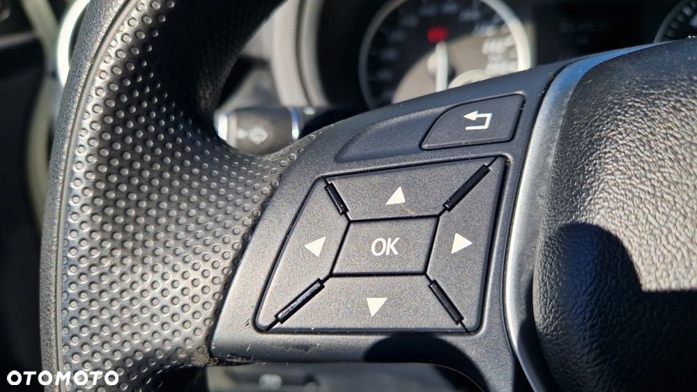 Mercedes-Benz Klasa B 180 (BlueEFFICIENCY) - 17