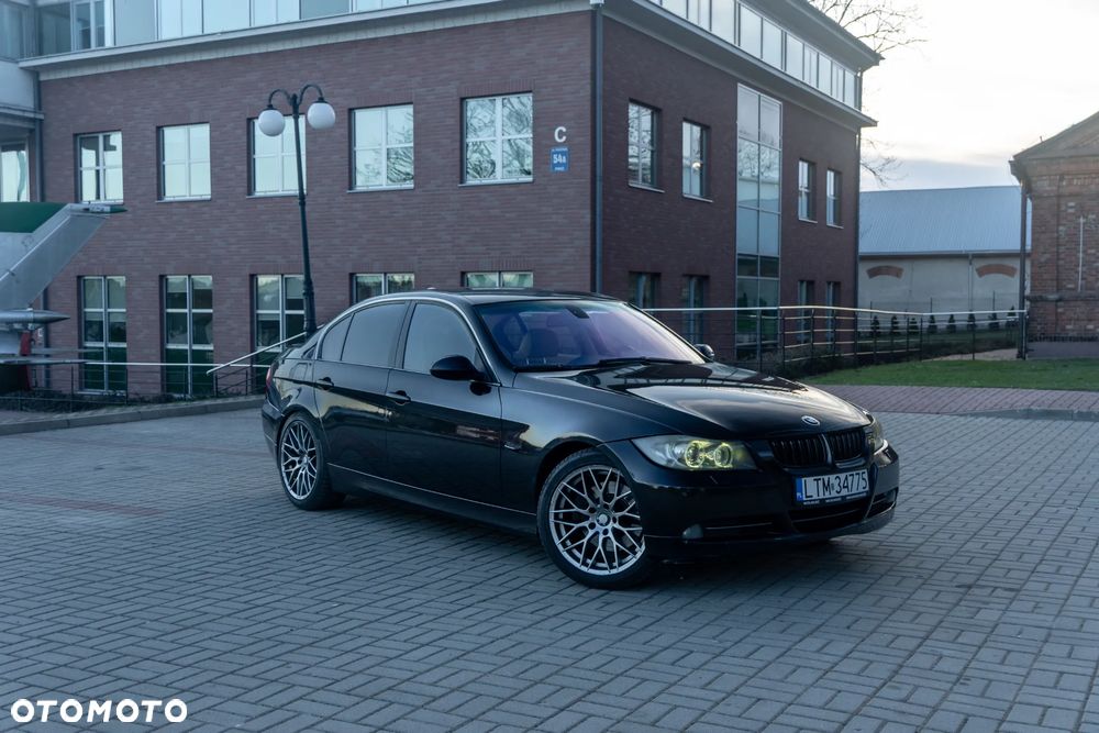 BMW Seria 3 330i - 2