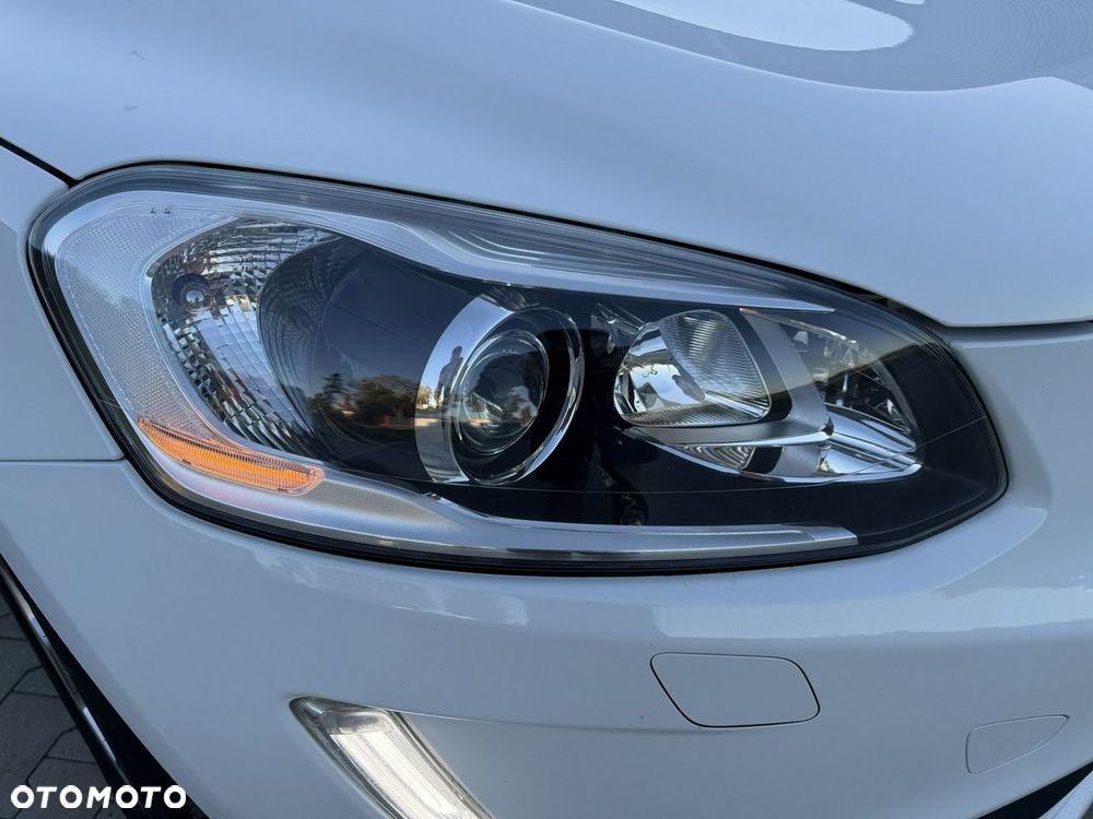 Volvo XC 60 D4 Momentum - 22
