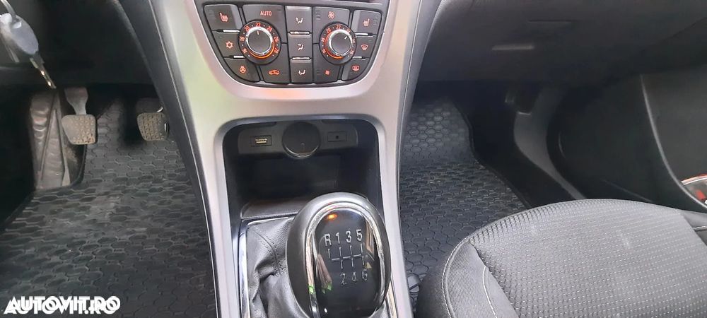 Opel Astra - 11