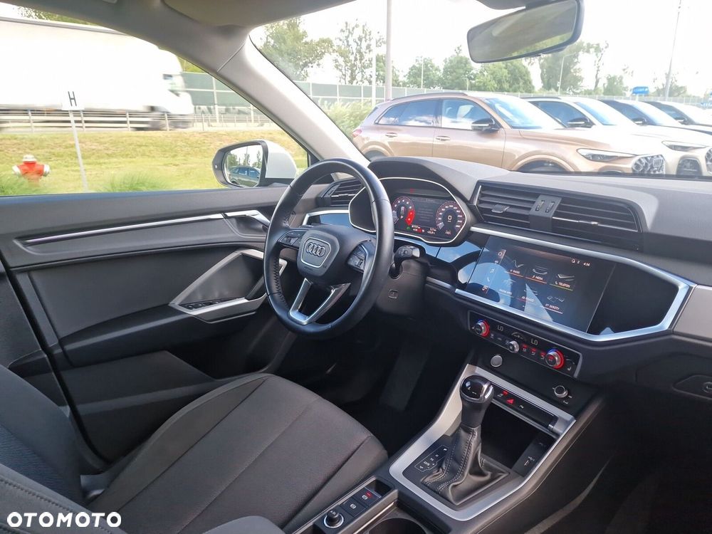 Audi Q3 35 TFSI S tronic - 10