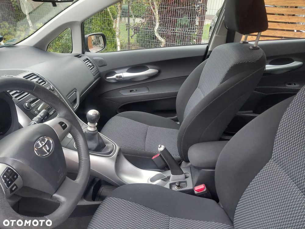 Toyota Auris 1.33 Dual-VVT-i Comfort - 9