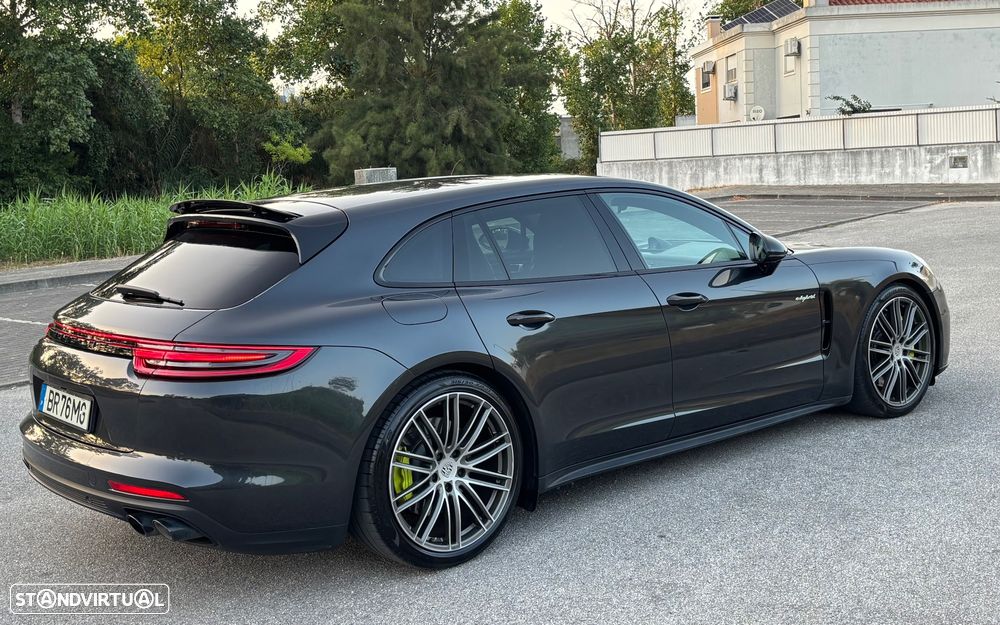 Porsche Panamera Sport Turismo - 10