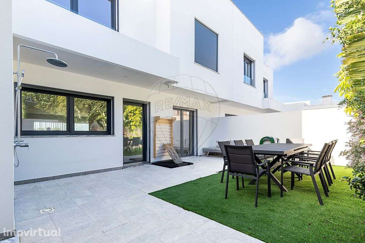 Moradia T4 para venda - Grande imagem: 2/50