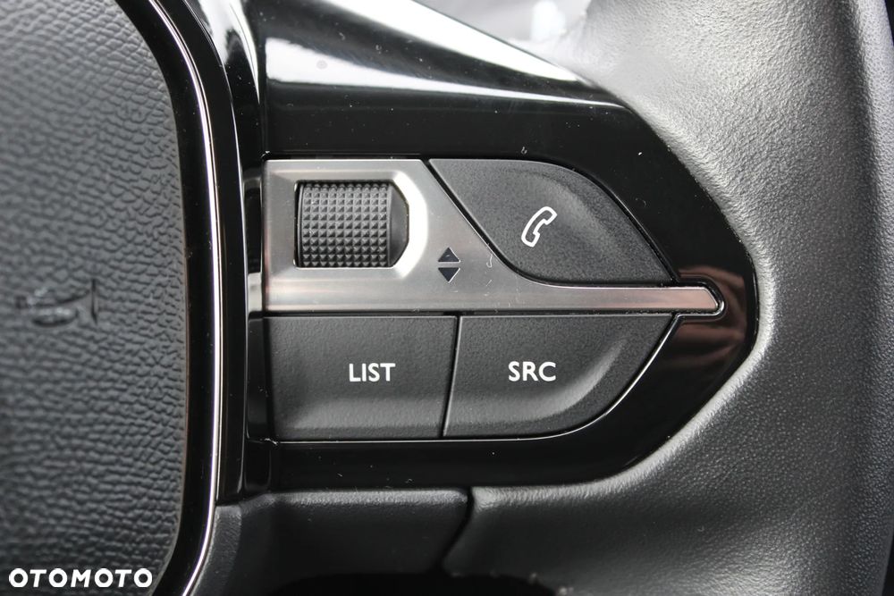 Peugeot 2008 BlueHDi 110 Allure Pack - 17