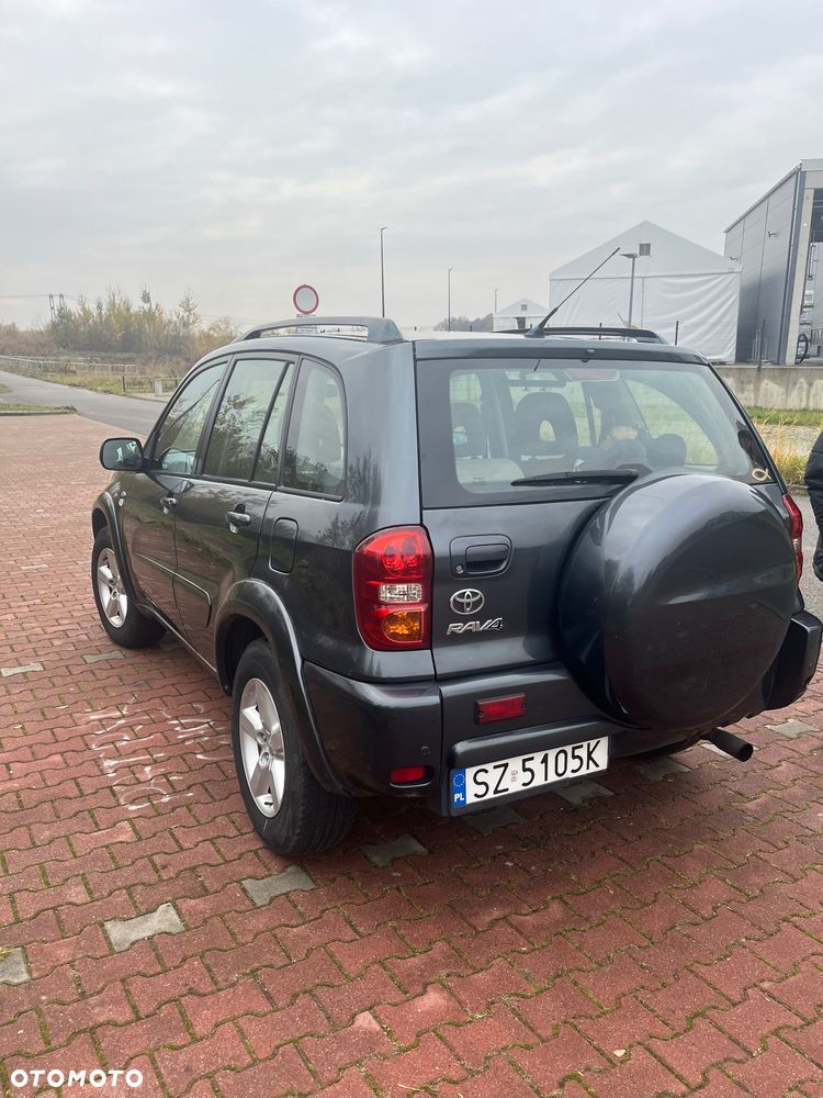Toyota RAV4 2.0 D-4D 4x4 - 8
