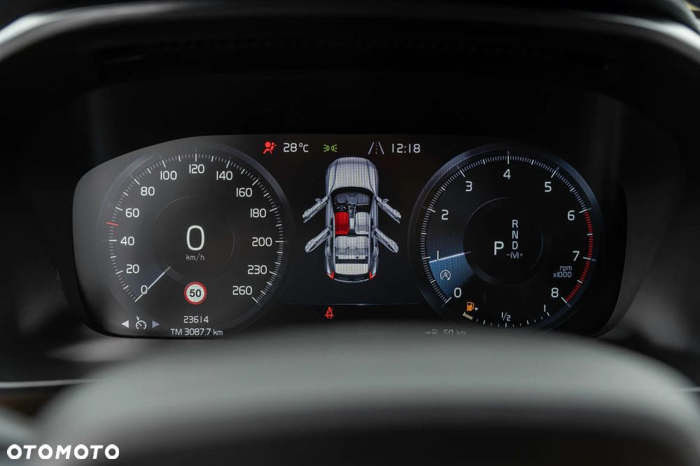 Volvo XC 40 - 24