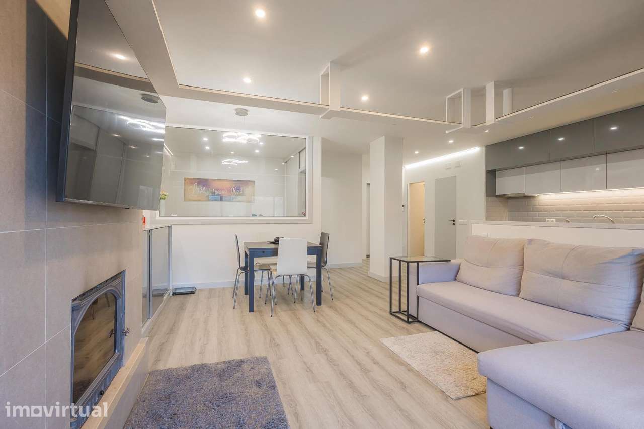 Apartamento T2+1 | 2 Suítes — Totalmente Renovado em 2023 - Grande imagem: 3/28