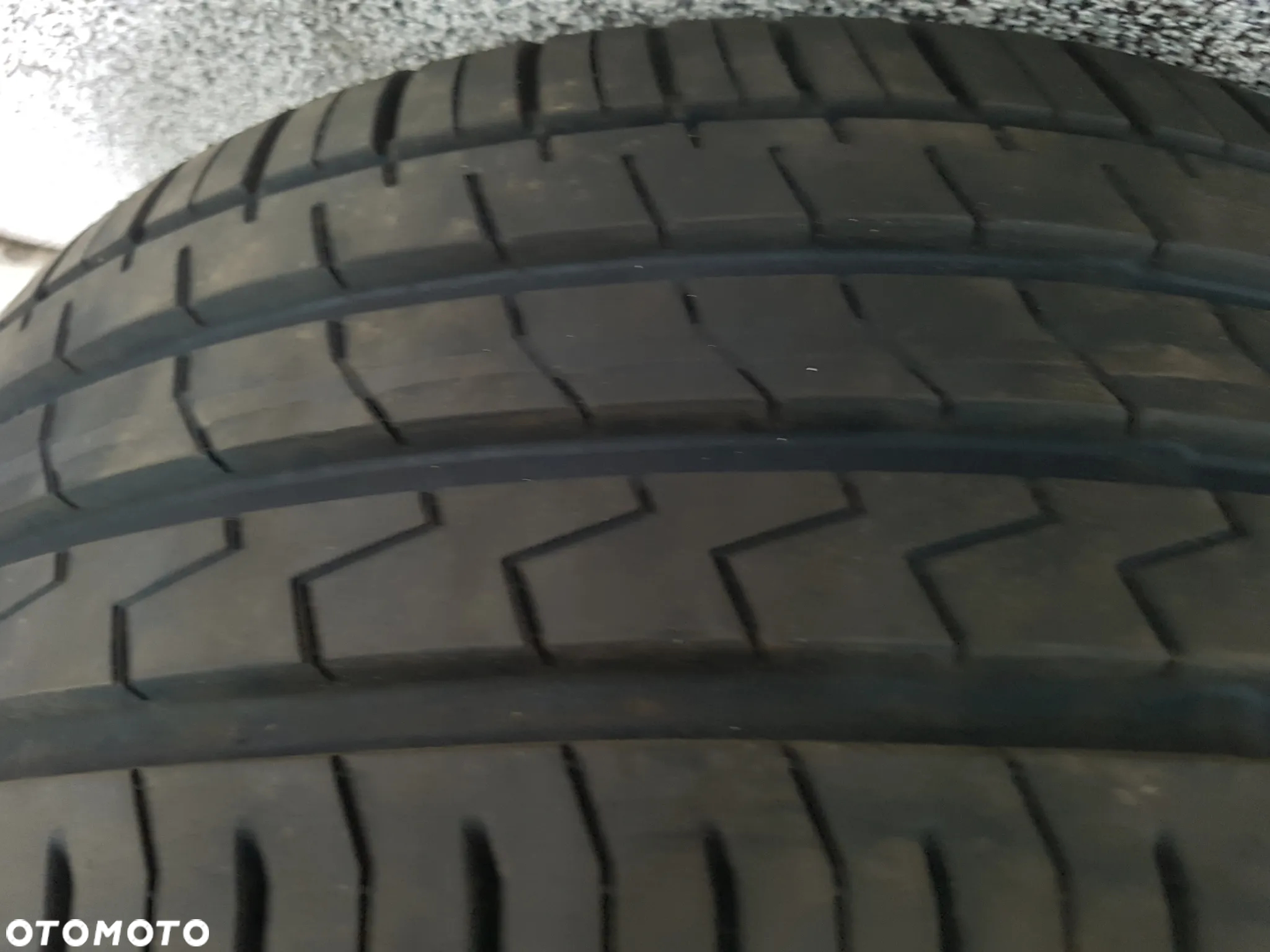 OPONA FALKEN ZEIX ZE310  215/40R17 215/40/17 - 13
