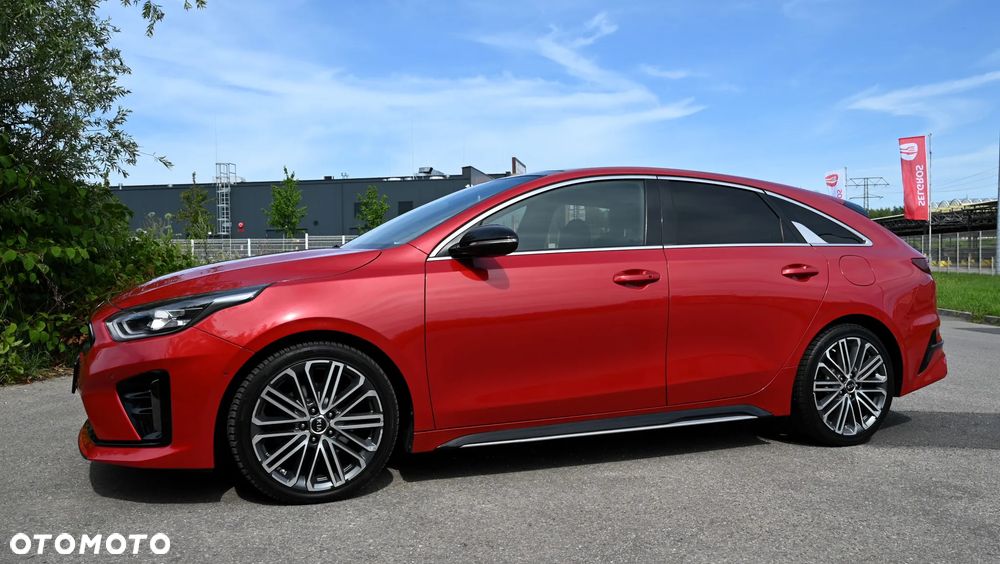 Kia ProCeed - 23