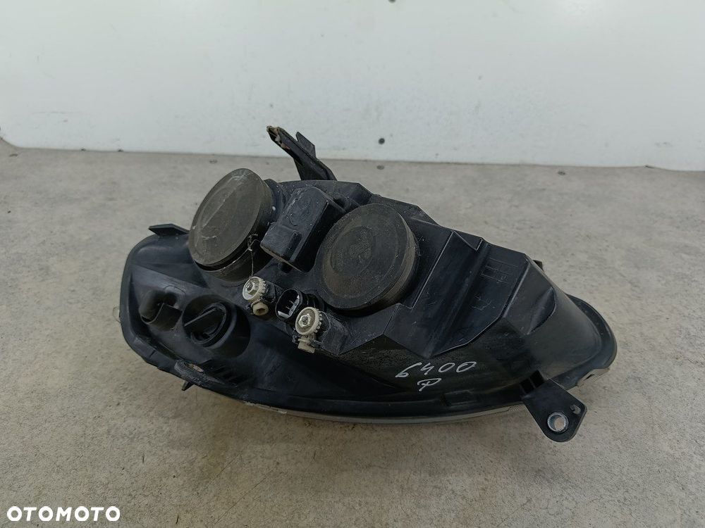 LAMPA PRZÓD PRAWA LANCIA MUSA - 10