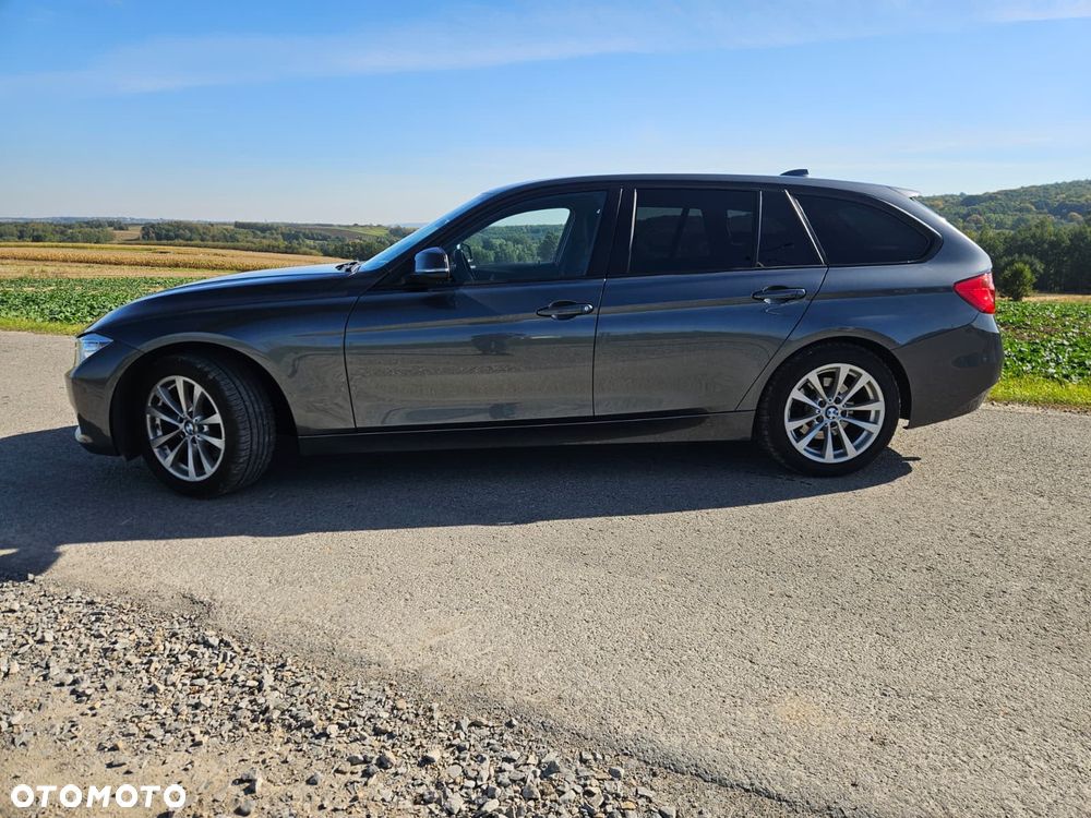 BMW Seria 3 320d - 10