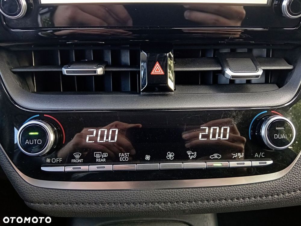 Toyota Corolla - 17