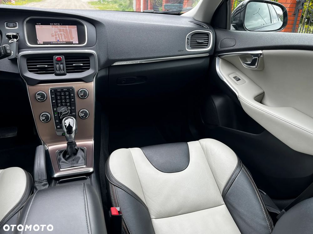 Volvo V40 Cross Country D3 Drive-E SCR Summum - 35