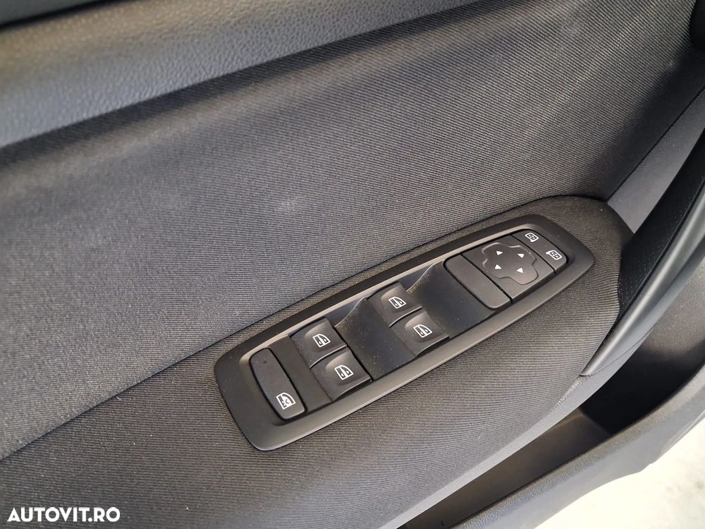 Renault Megane BLUE dCi 115 Techno - 24