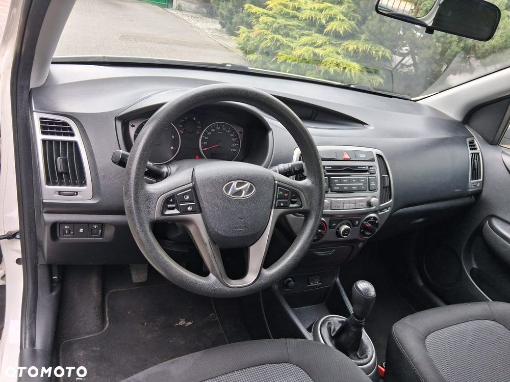 Hyundai i20 1.1 CRDi Comfort - 18