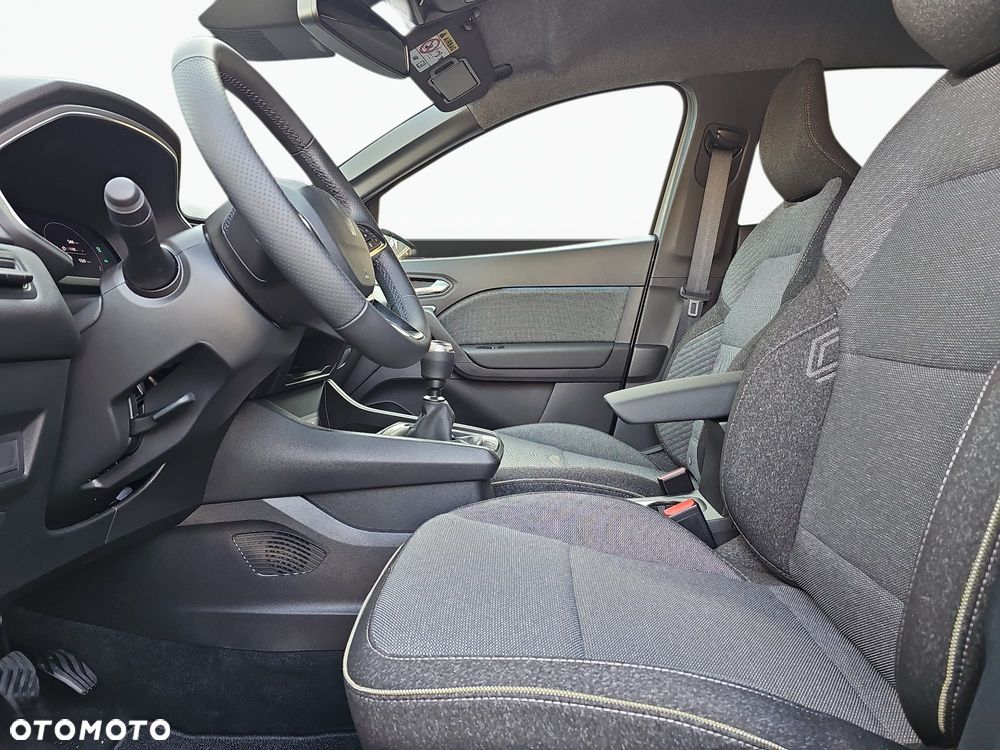 Renault Captur - 23