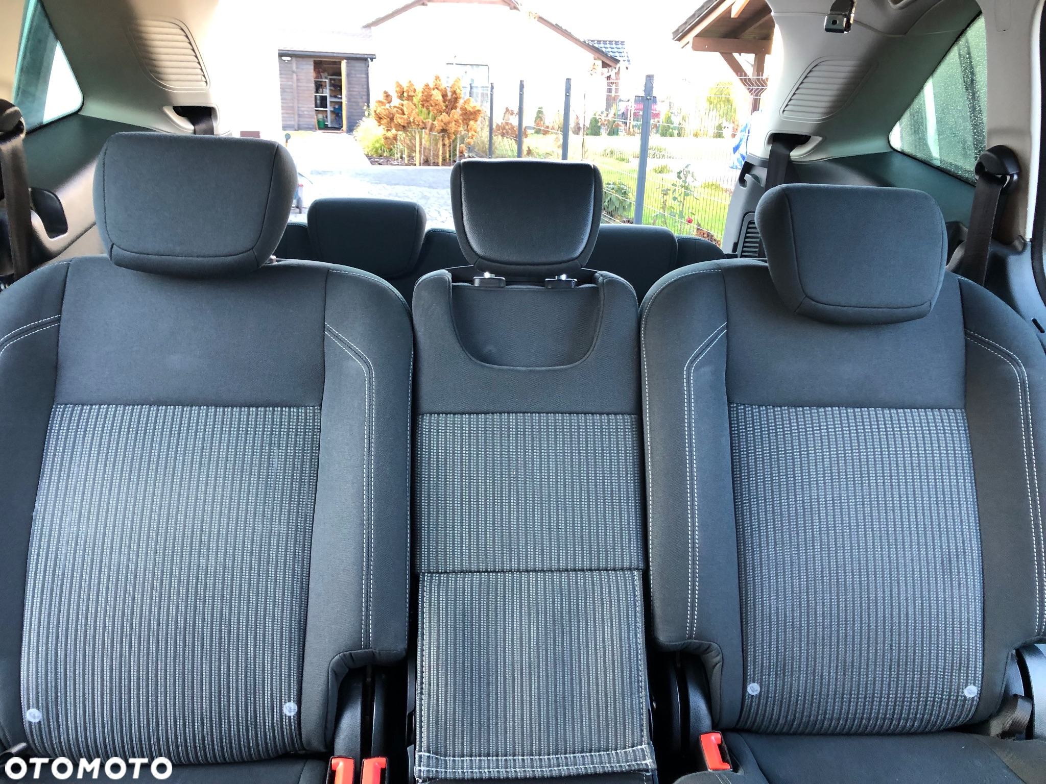 Ford Grand C-MAX - 15