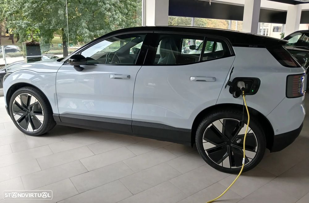 Volvo EX30 69 kWh Single Motor Extended Range Ultra - 8