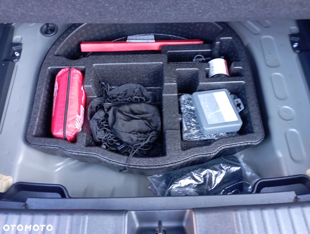 Toyota Yaris Cross Hybrid 1.5 Executive - 30