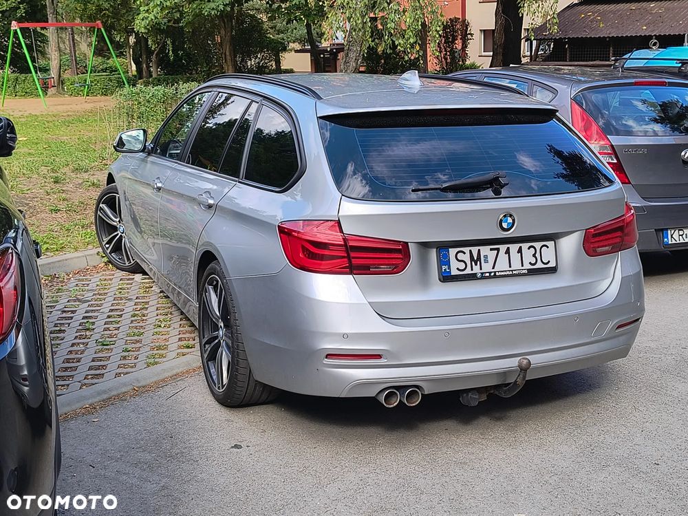 BMW Seria 3 320d xDrive - 24