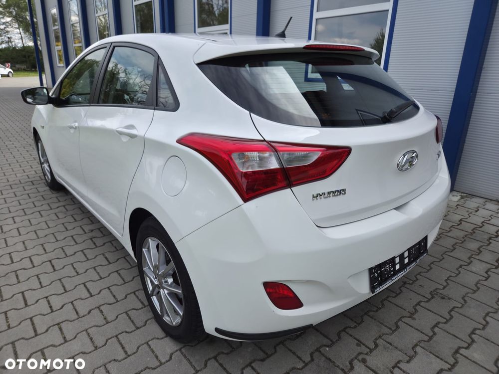 Hyundai i30 1.4 Trend - 5