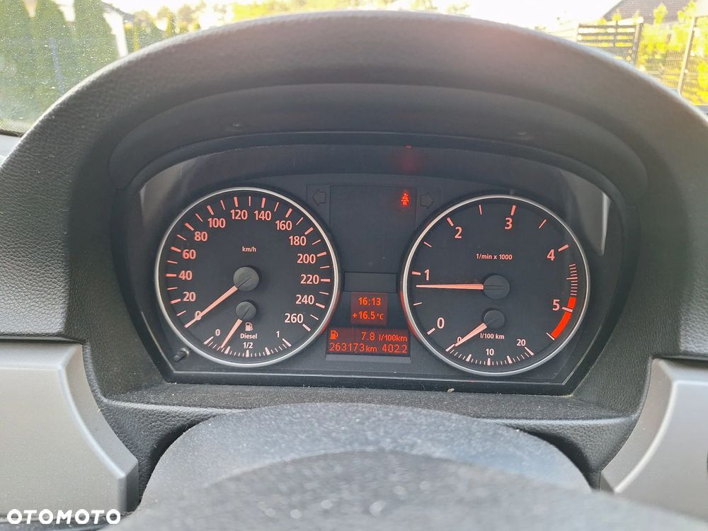 BMW Seria 3 320d - 8