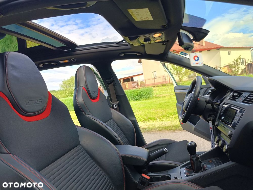 Skoda Octavia 2.0 TDI RS - 35