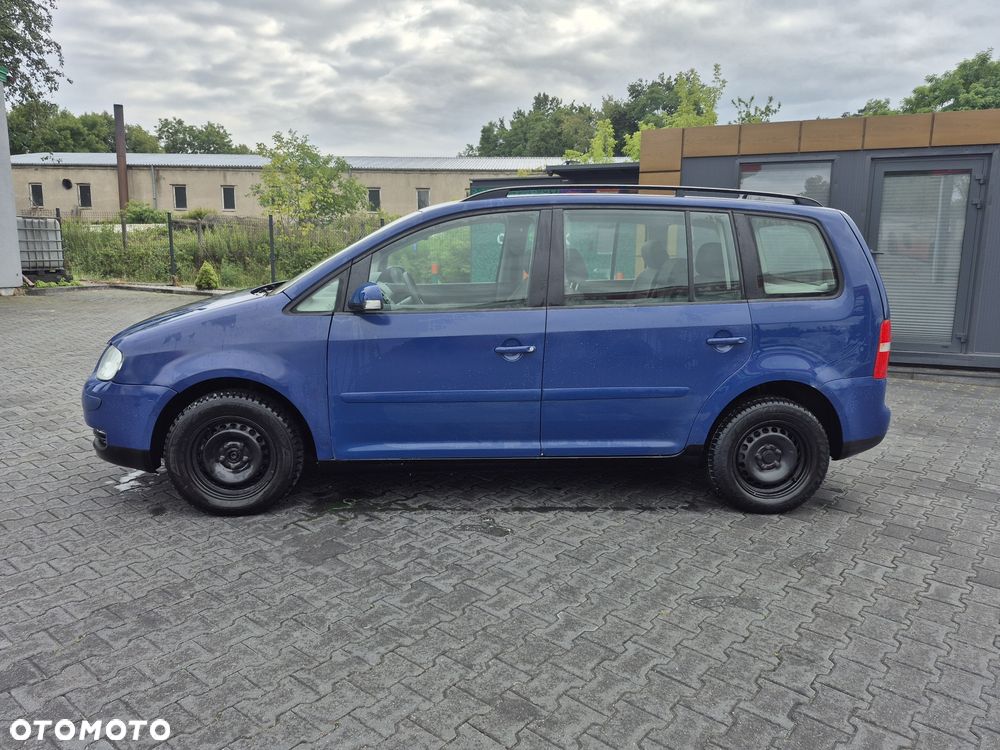 Volkswagen Touran - 2
