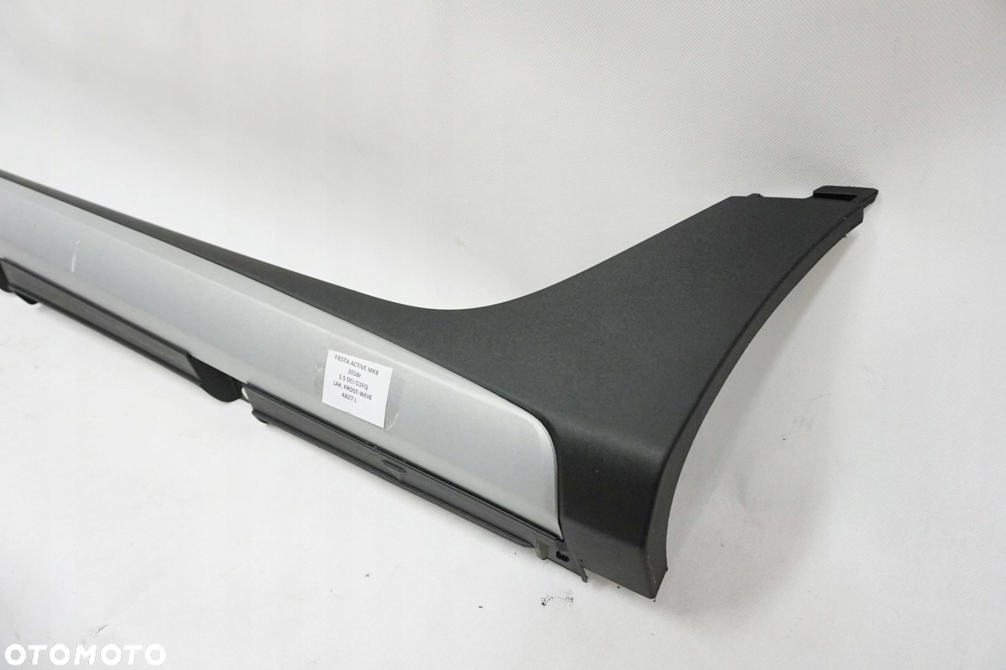 LISTWA PROGOWA PRAWA FORD FIESTA ACTIVE VII MK8 - 4