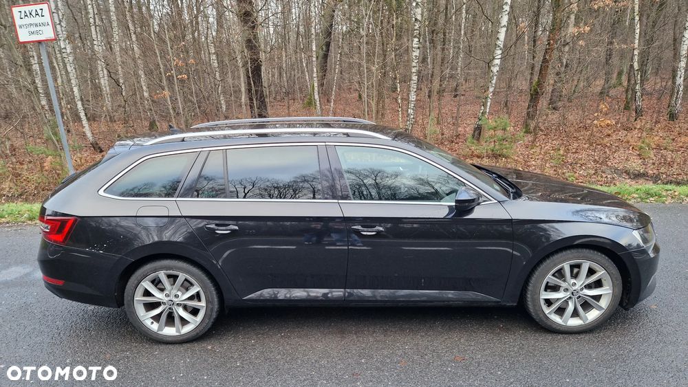 Skoda Superb 2.0 TDI Style DSG - 6