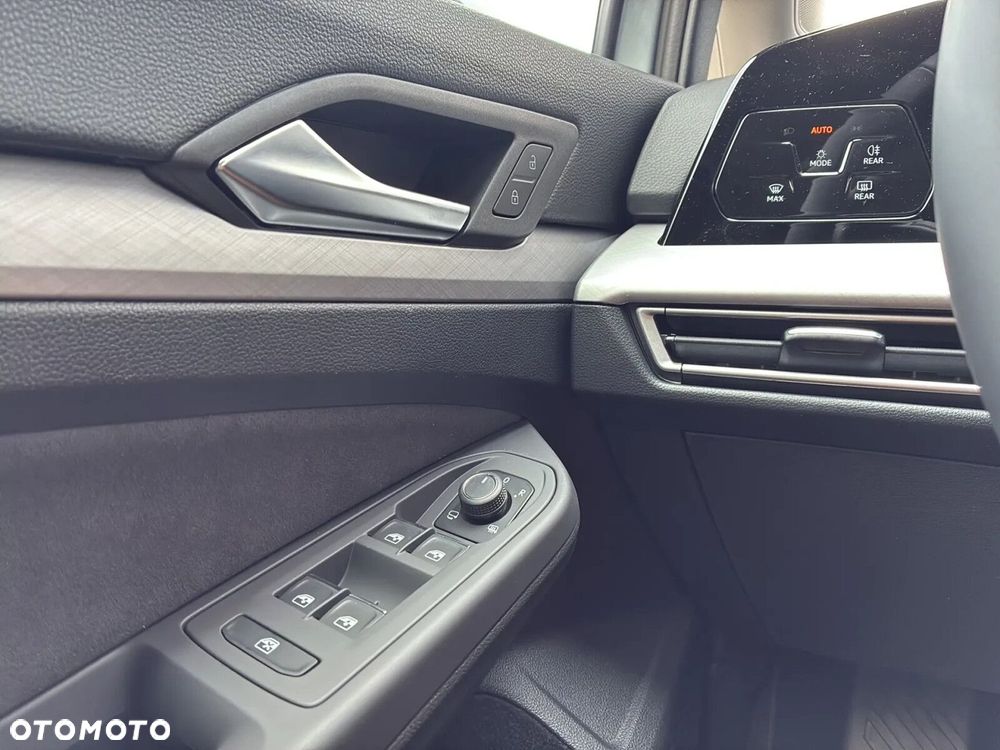 Volkswagen Golf - 18