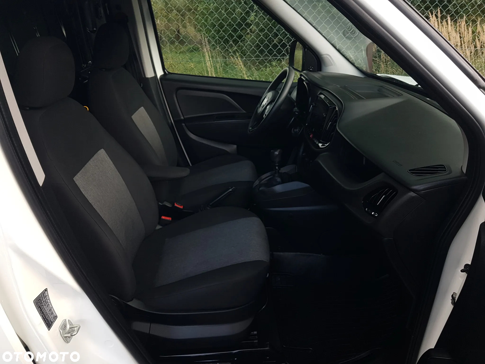 Fiat DOBLO MAXI CHŁODNIA MROŹNIA IZOTERMA GRZANIE AGREGAT ZANOTTI DŁUGI L2H1 TEMPOMAT AC - 23