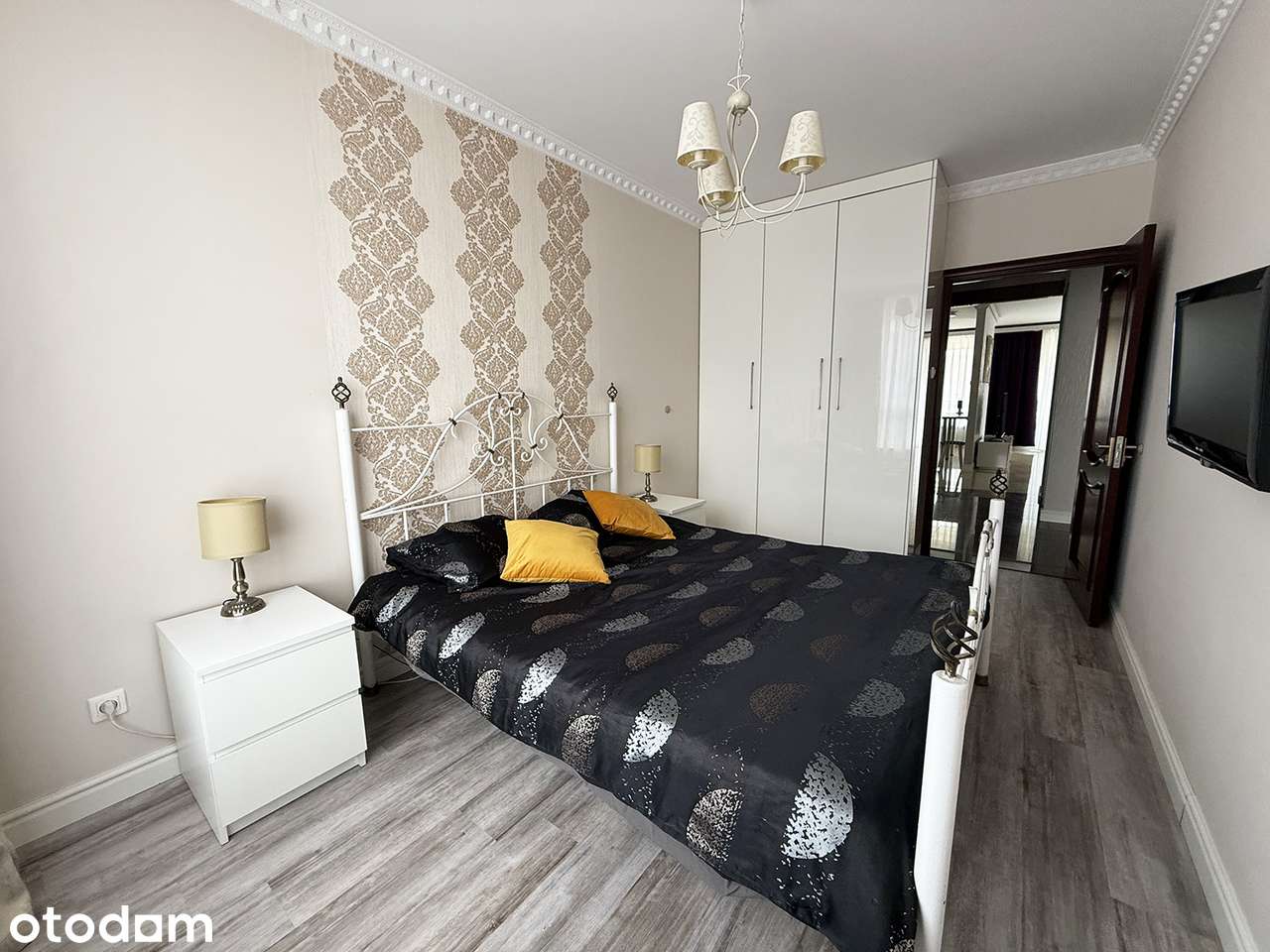 Mokotów -80m2 - Garaż - 3 pokoje - Duży salon - Klimatyzacja