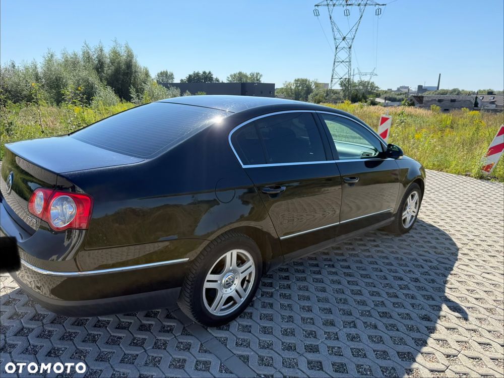Volkswagen Passat 2.0 TDI Highline - 5